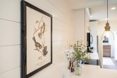 Downtown Luxury Farmhouse Apartment #4 West Dundee Экстерьер фото