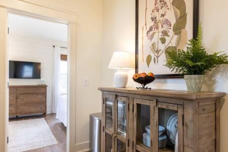 Downtown Luxury Farmhouse Apartment #4 West Dundee Экстерьер фото